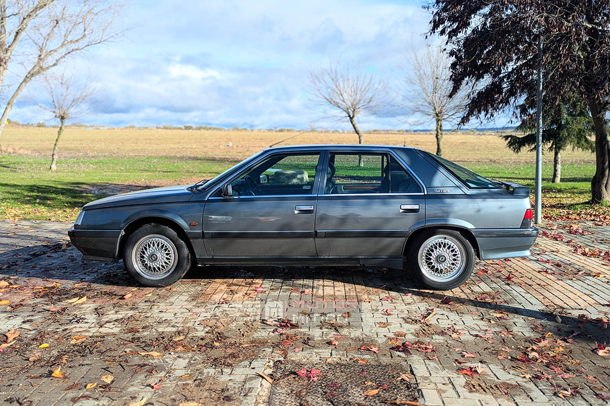Renault 25 V6 Turbo Baccara lateral izquierdo 2