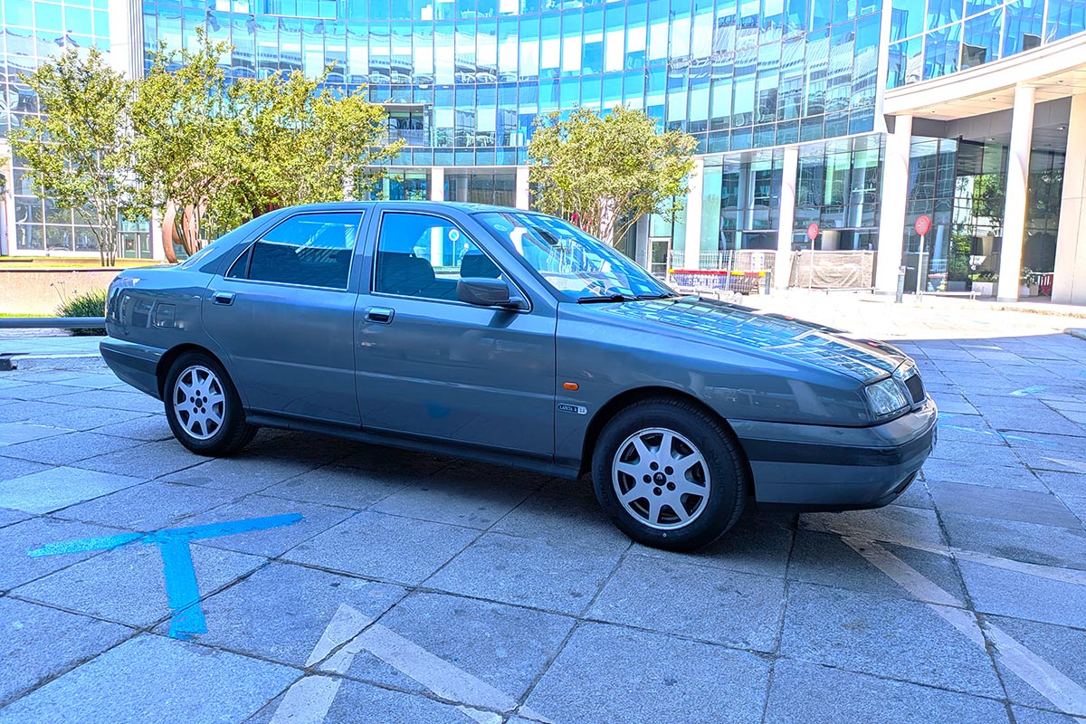 Lancia Kappa 1994 lateral derecho