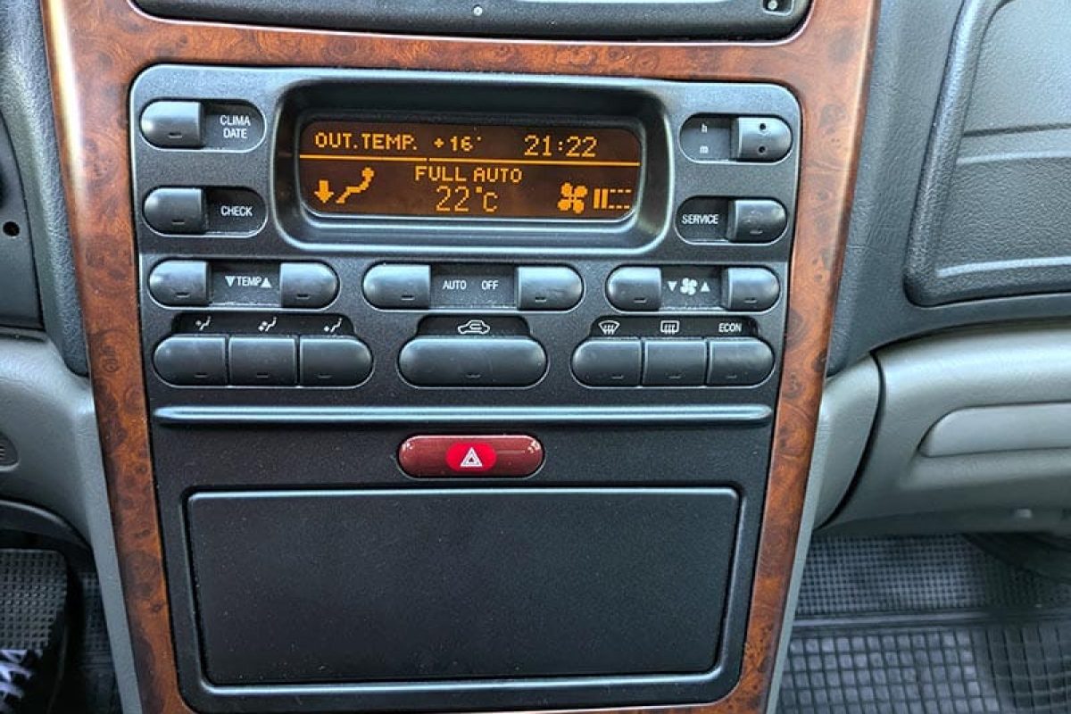 Lancia Kappa 1984 consola central