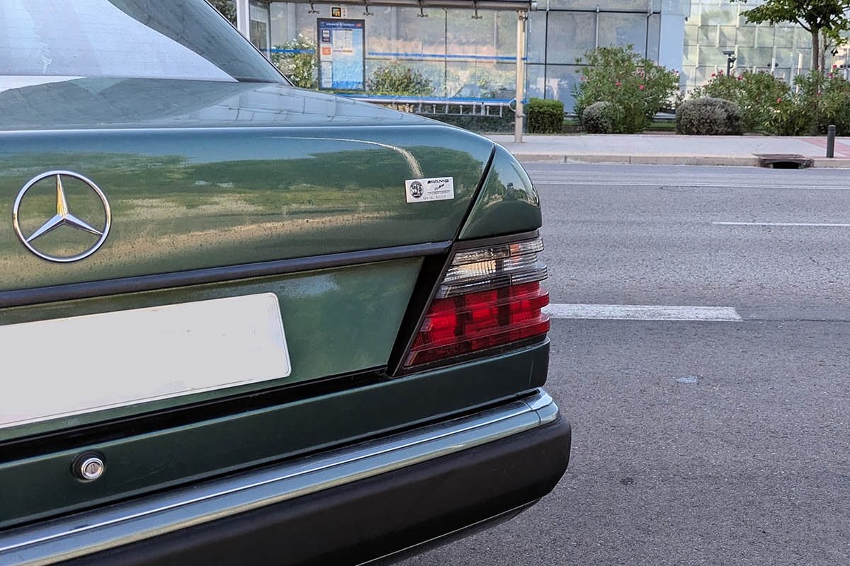 Mercedes 320E W124 1992 34 tras izq 2
