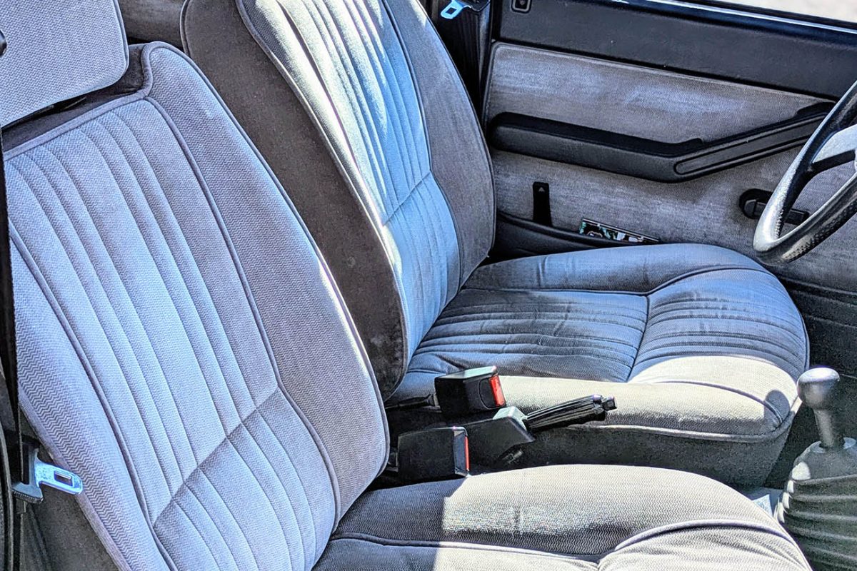 Seat 131 Diplomatic aientos delanteros